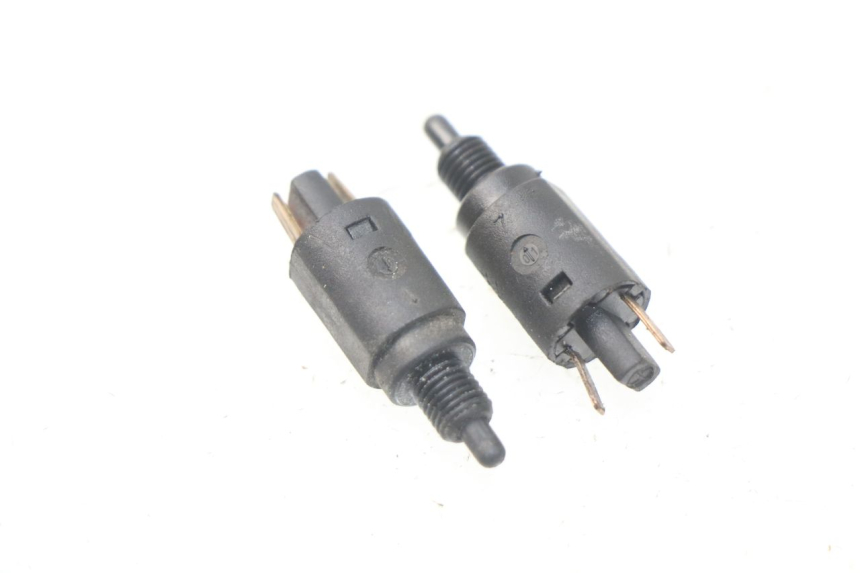 photo de CONTACTEUR FEU STOP PEUGEOT SV 50 (1992 - 2004)