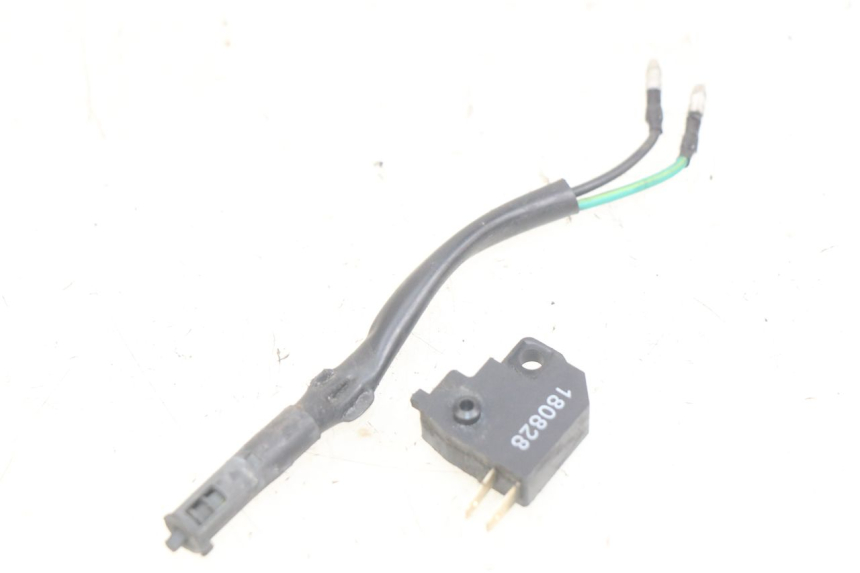 photo de CONTACTEUR FEU STOP PEUGEOT TWEET 4T 50 (2018 - 2020)