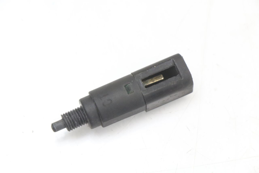 photo de CONTACTEUR FEU STOP PIAGGIO FLY 4T 50 (2004 - 2010)