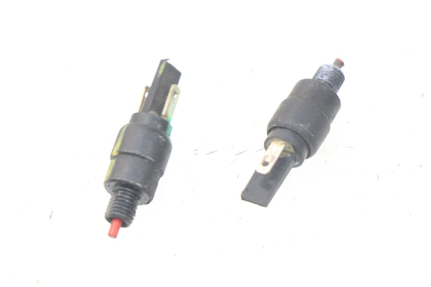 photo de CONTACTEUR FEU STOP PIAGGIO LIBERTY IGET 4T 50 (2015 - 2020)