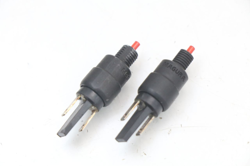 photo de CONTACTEUR FEU STOP PIAGGIO VESPA PRIMAVERA 4T 50 (2021 - 2024)