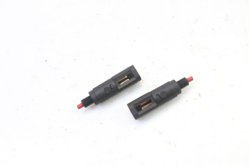 photo de CONTACTEUR FEU STOP GILERA RUNNER SL 50 (2006 - 2009)