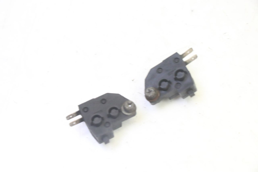 photo de CONTACTEUR FEU STOP PEUGEOT SATELIS 125 (2013 - 2018)