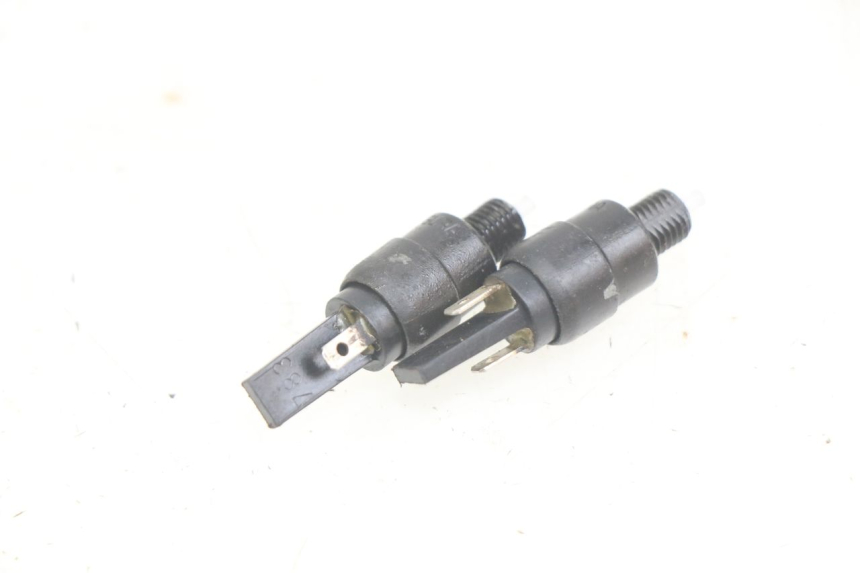 photo de CONTACTEUR FEU STOP APRILIA SCARABEO LIGHT 125 (2007 - 2011)