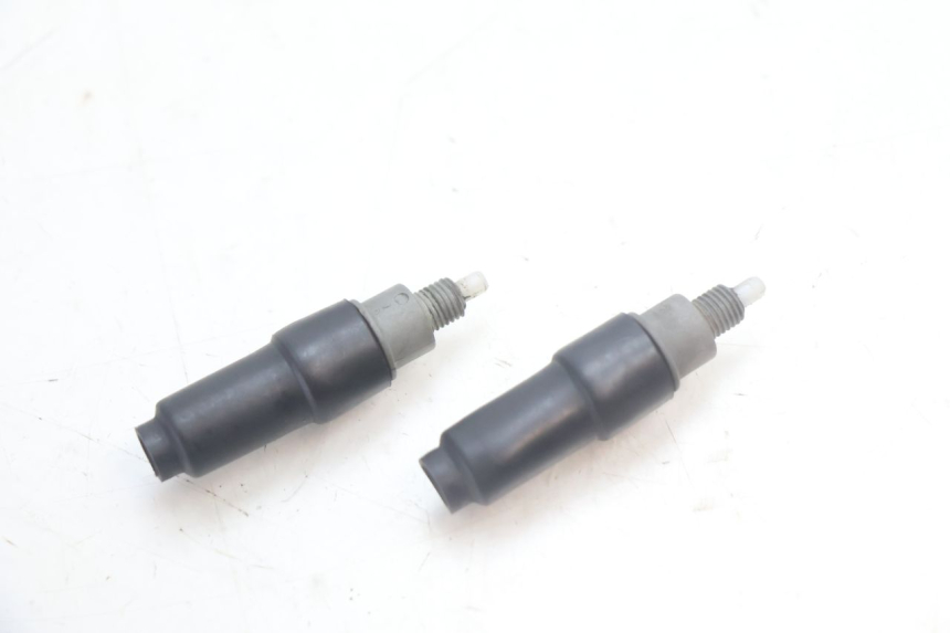 photo de CONTACTEUR FEU STOP YAMAHA SLIDER 50 (1999 - 2004) - Détail de la pièce