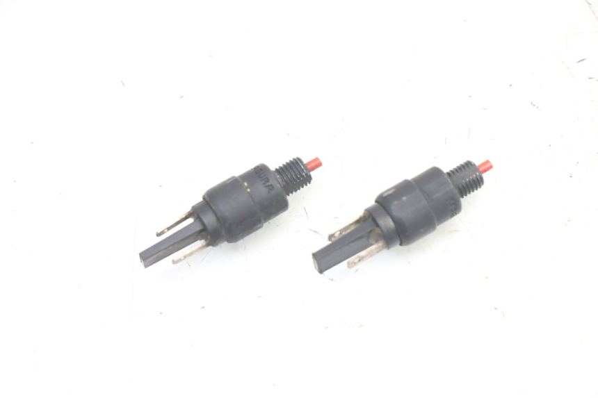 photo de CONTACTEUR FEU STOP APRILIA SR 2T 50 (2018 - 2022)