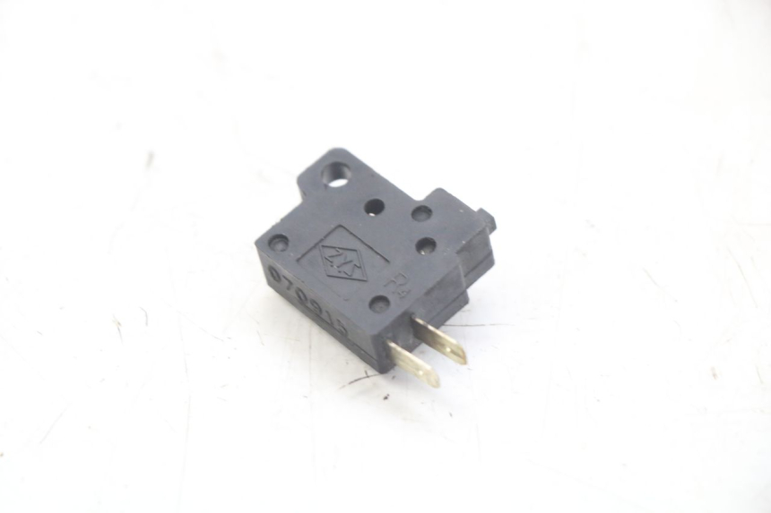 photo de Interrupteur de feu stop SYM JET EURO X 2T 50 (2003 - 2007)