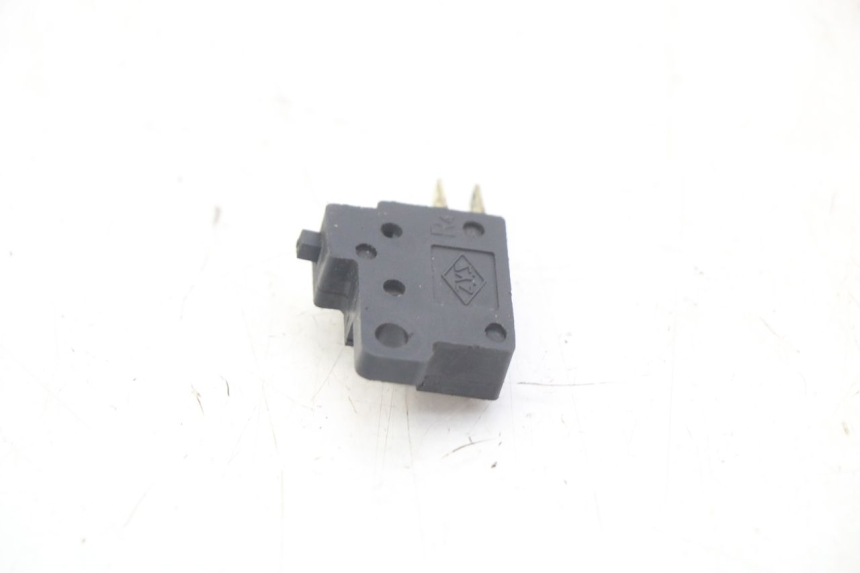 photo de Interrupteur de feu stop SYM JET EURO X 2T 50 (2003 - 2007)