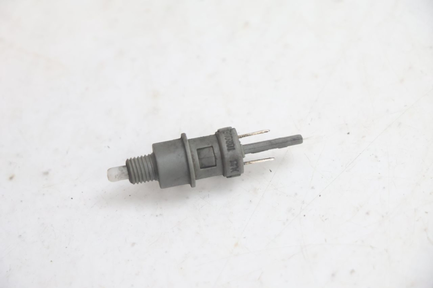 photo de CONTACTEUR FEU STOP PEUGEOT TREKKER 50 (1995 - 2004) - Vue principale