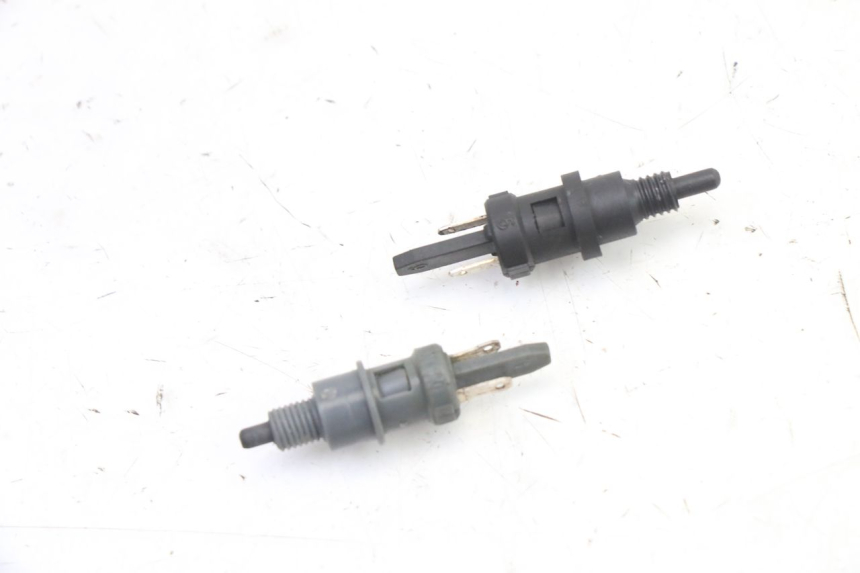 photo de CONTACTEUR FEU STOP PEUGEOT VIVACITY NEW 4T 50 (2008 - 2017)