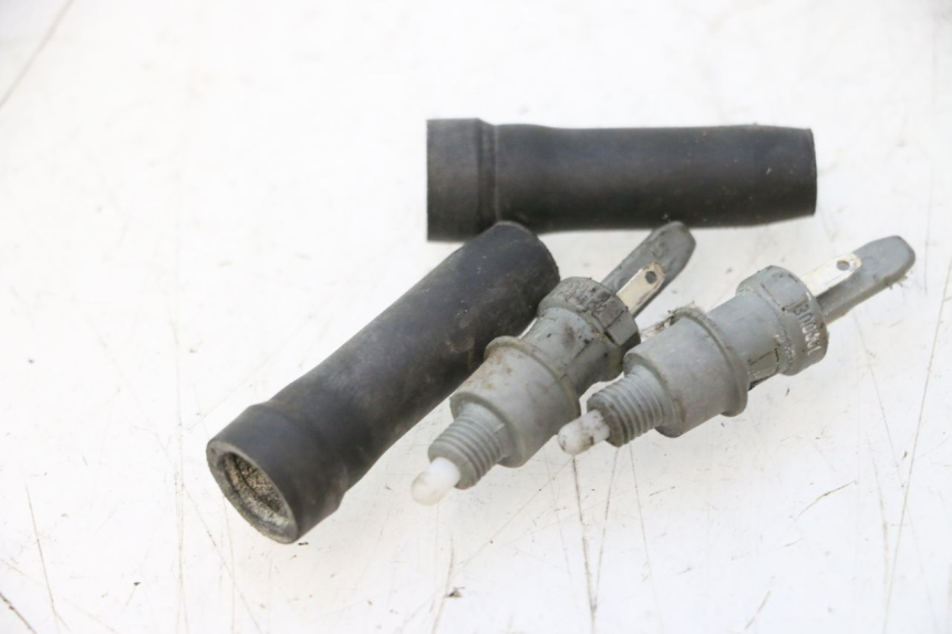 photo de CONTACTEUR FEU STOP PEUGEOT VIVACITY 50 (2004 - 2009) - Détail de la pièce