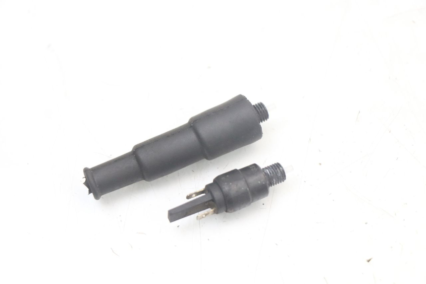 photo de CONTACTEUR FEU STOP PIAGGIO XEVO - X EVO 125 (2007 - 2016) - Détail de la pièce