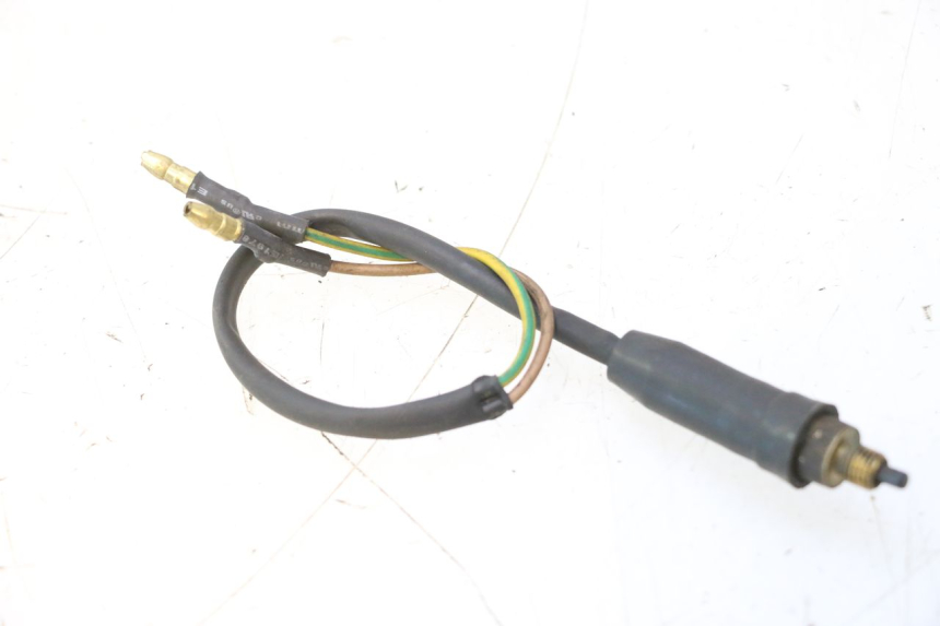 photo de CONTACTEUR FEU STOP YAMAHA YP MAJESTY 125 (2007 - 2010) - Détail de la pièce