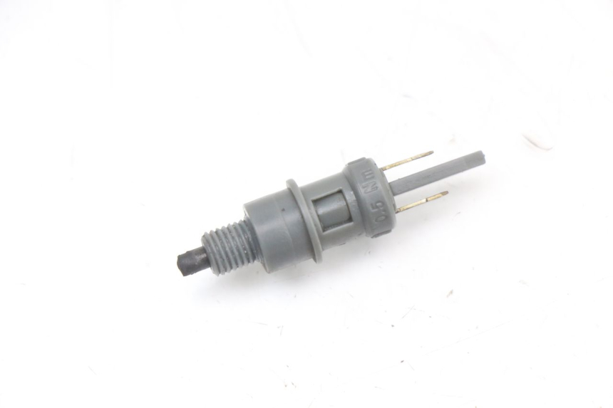 photo de CONTACTEUR FEU STOP PIAGGIO ZIP 2T 50 (2009 - 2019)