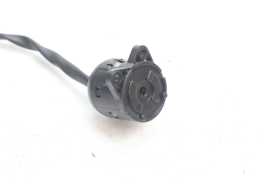 photo de COUPE CONTACT APRILIA ATLANTIC S 125 (2010 - 2013) - Zoom état d’usage