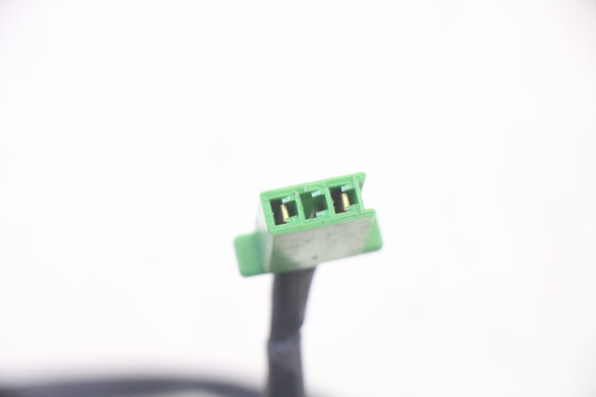 photo de COUPE CONTACT BEQUILLE HONDA FES S-WING SWING ABS 125 (2007 - 2015)