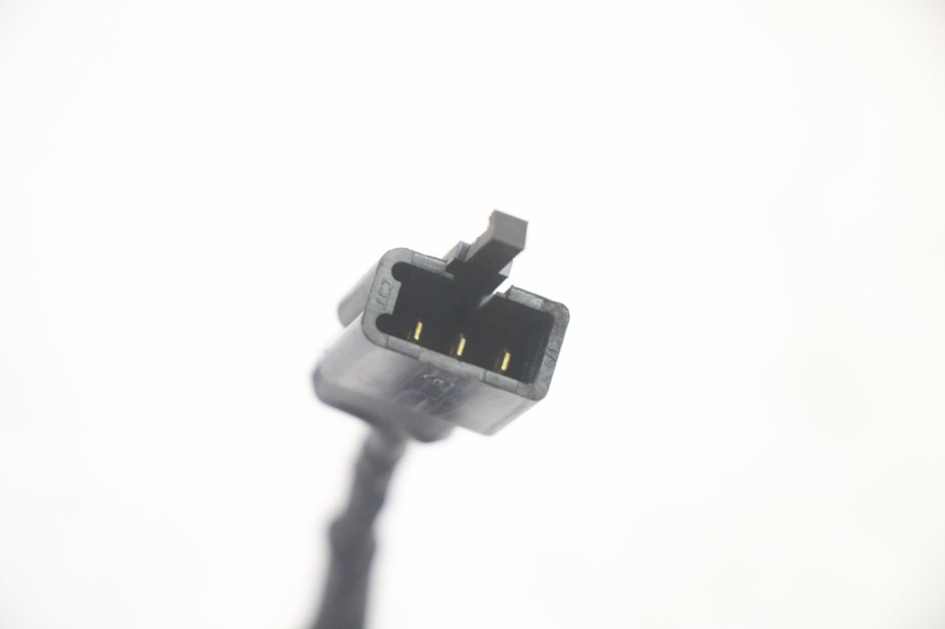 photo de COUPE CONTACT BEQUILLE SYM FIDDLE 3 III 125 (2014 - 2020) - Autre angle de vue