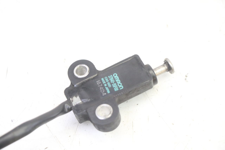photo de COUPE CONTACT BEQUILLE SUZUKI GSR 750 (2011 - 2017)