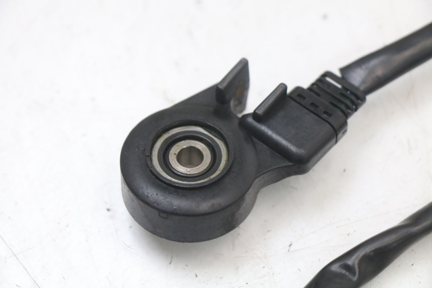 photo de COUPE CONTACT BEQUILLE HONDA FES S-WING SWING 125 (2007 - 2015)
