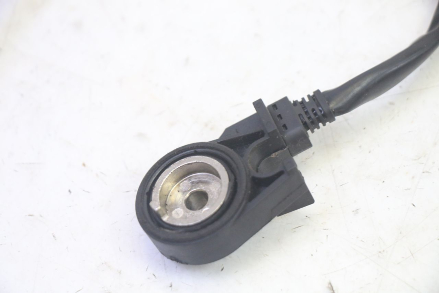 photo de COUPE CONTACT BEQUILLE JM MOTORS SANTANA EVO 50 (2024 - 2026) - Gros plan technique