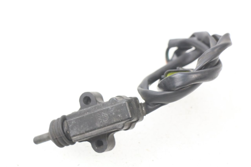 photo de COUPE CONTACT BEQUILLE TRIUMPH SPEED TRIPLE 1050 (2005 - 2007) - Vue principale