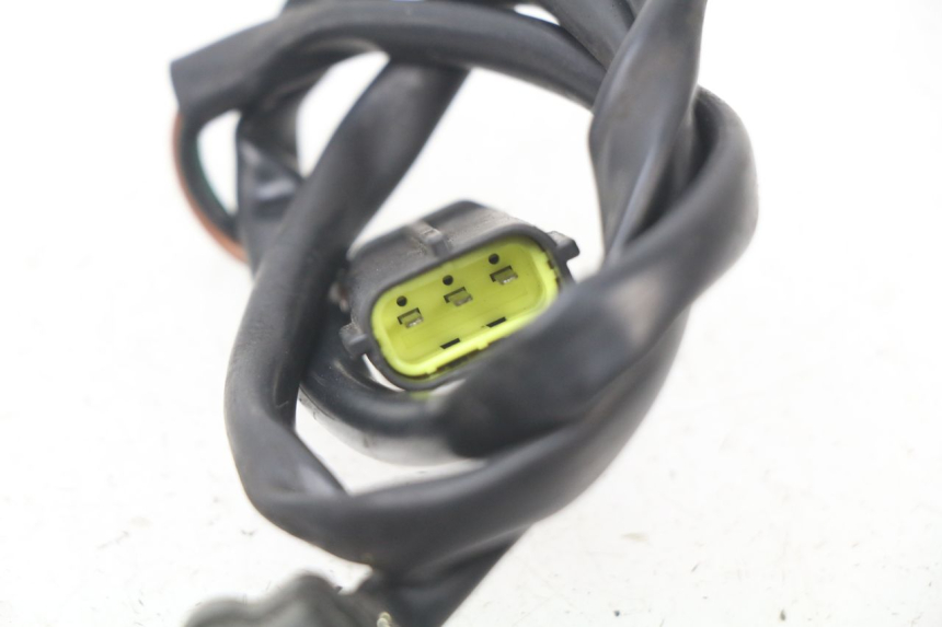 photo de COUPE CONTACT BEQUILLE TRIUMPH SPEED TRIPLE 1050 (2005 - 2007) - Zoom état d’usage