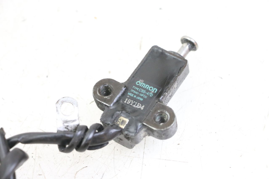 photo de COUPE CONTACT BEQUILLE SUZUKI SV S 650 (1999 - 2002) - Détail de la pièce