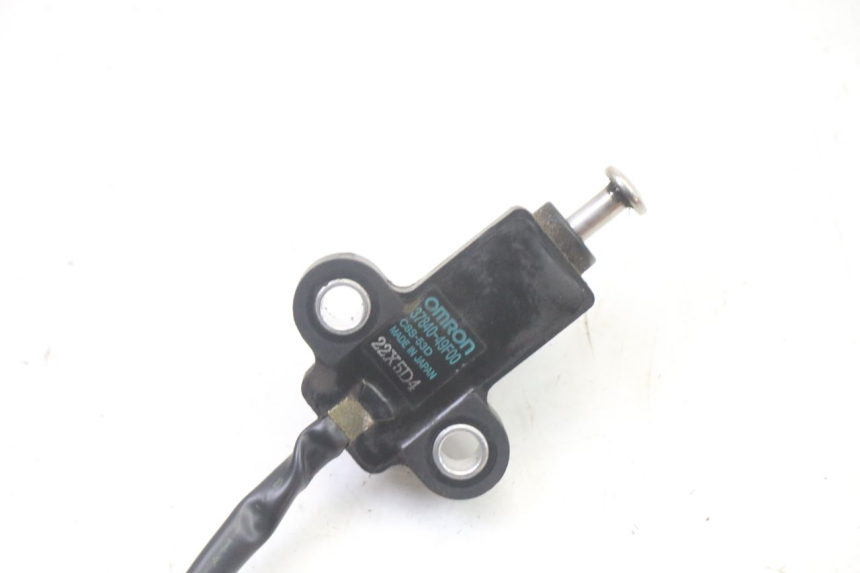 photo de COUPE CONTACT BEQUILLE SUZUKI UH BURGMAN 125 (2002 - 2006)