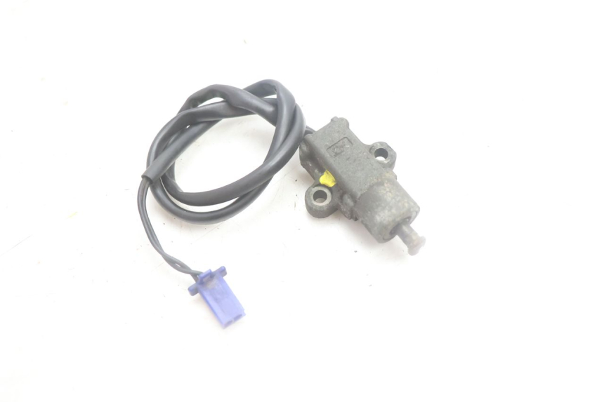 photo de COUPE CONTACT BEQUILLE YAMAHA YP MAJESTY 125 (2002 - 2006) - Gros plan technique