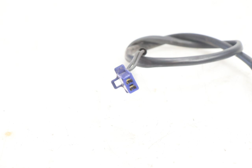 photo de COUPE CONTACT BEQUILLE YAMAHA YP MAJESTY 125 (2007 - 2010) - Zoom état d’usage