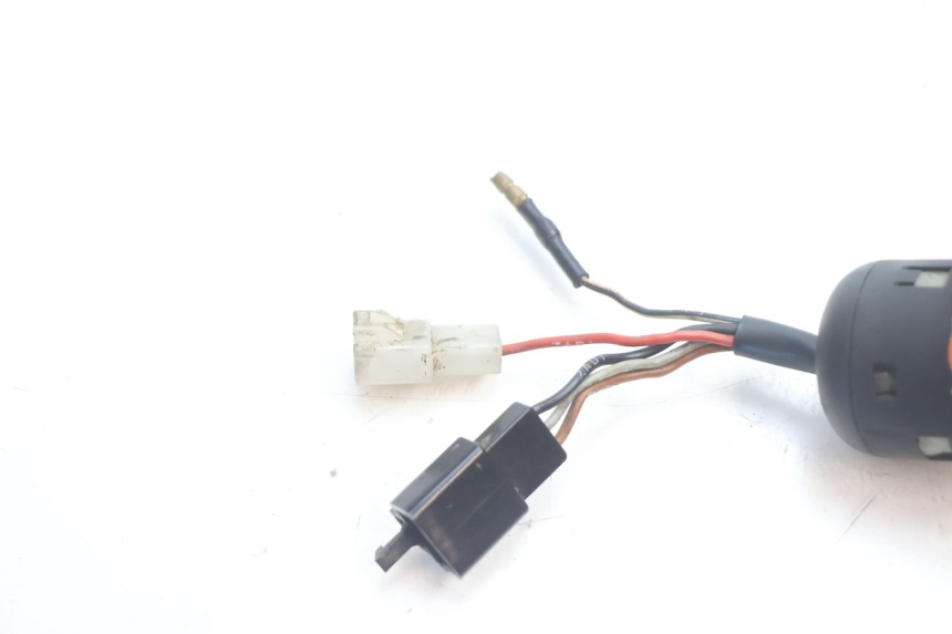 photo de COUPE CONTACT MBK BOOSTER ROCKET 50 (1995 - 1998) - Zoom état d’usage