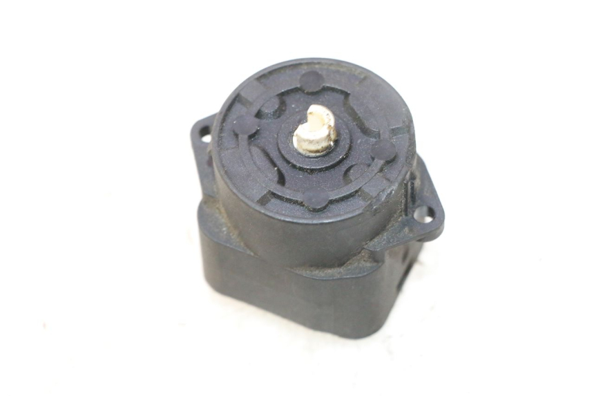 photo de COUPE CONTACT GILERA GP 800 (2007 - 2013) - Vue principale