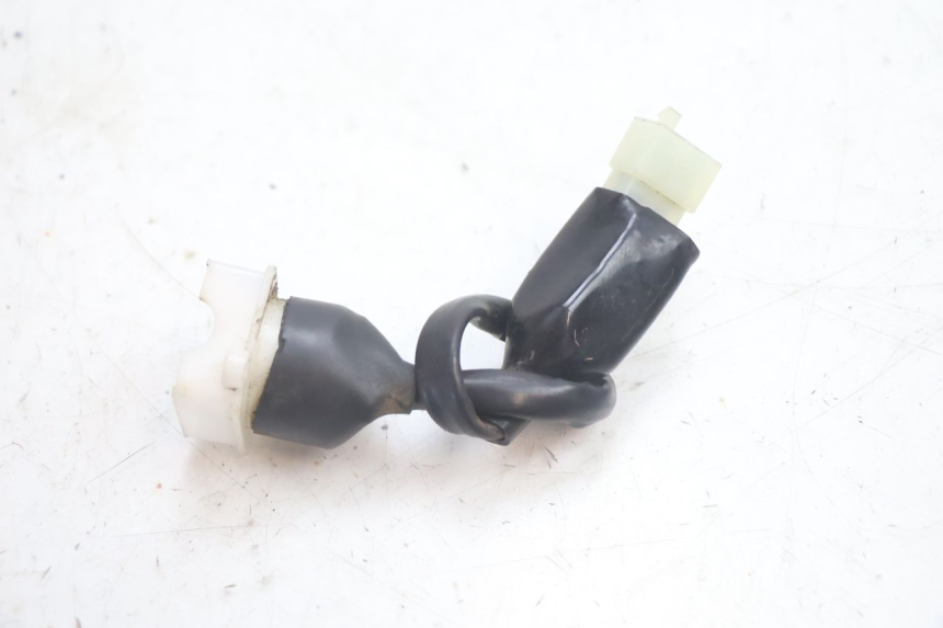 photo de COUPE CONTACT PEUGEOT KISBEE 2T 50 (2010 - 2017) - Zoom état d’usage