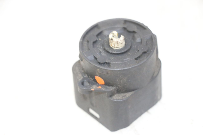 photo de COUPE CONTACT PIAGGIO MP3 LT 400 (2007 - 2012)
