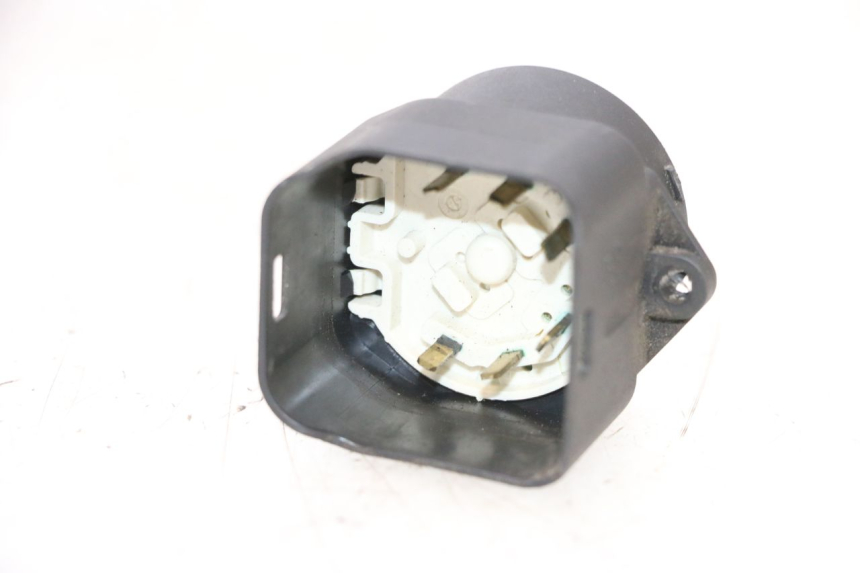 photo de COUPE CONTACT PIAGGIO MP3 RL 250 (2006 - 2010) - Détail de la pièce