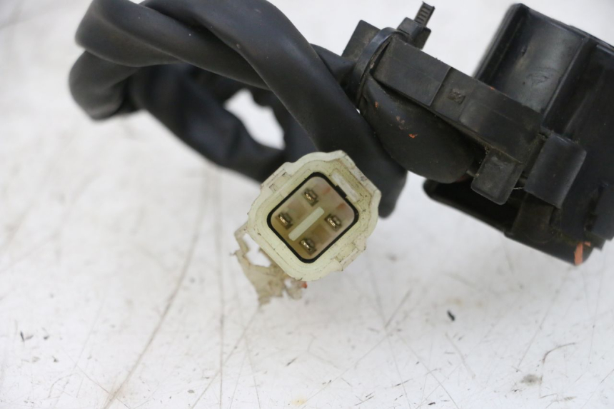 photo de COUPE CONTACT HONDA NSR R 125 (1994 - 2003) - Autre angle de vue