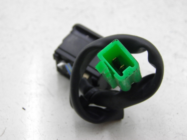 photo de COUPE CONTACT PEUGEOT TWEET 4T 50 (2010 - 2014) - Détail de la pièce