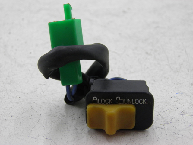 photo de COUPE CONTACT PEUGEOT TWEET 4T 50 (2010 - 2014) - Zoom état d’usage