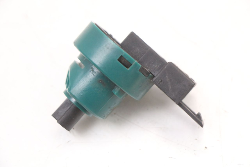 photo de COUPE CONTACT PIAGGIO LIBERTY 4T 50 (2004 - 2008)