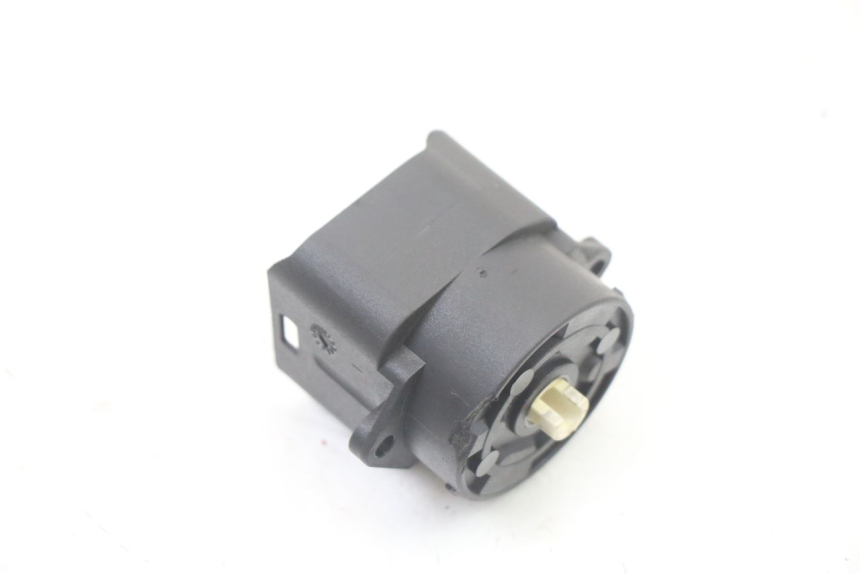 photo de COUPE CONTACT PIAGGIO MP3 500 (2014 - 2016)