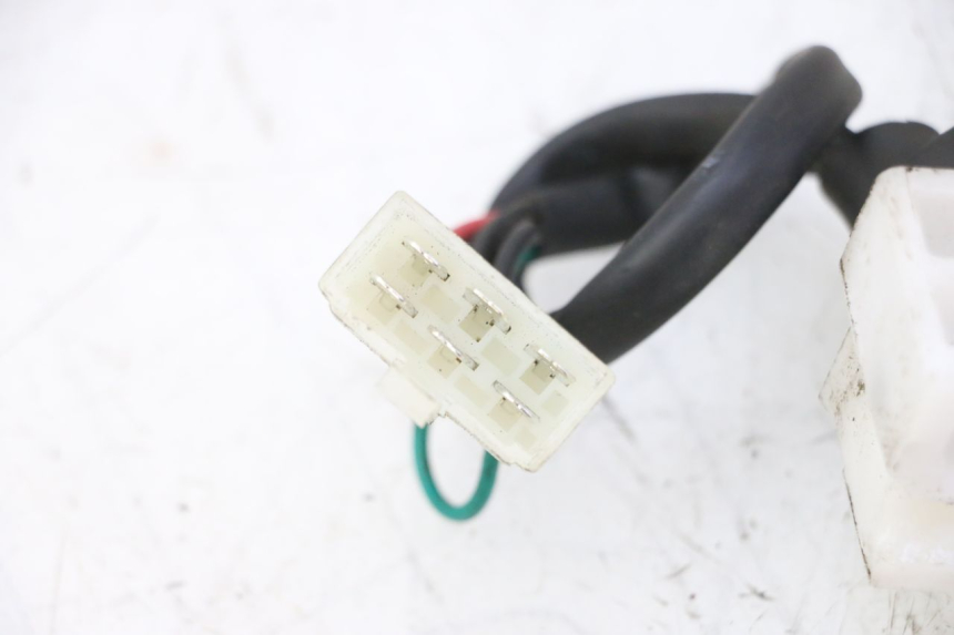 photo de COUPE CONTACT PEUGEOT TWEET 4T 50 (2018 - 2020)