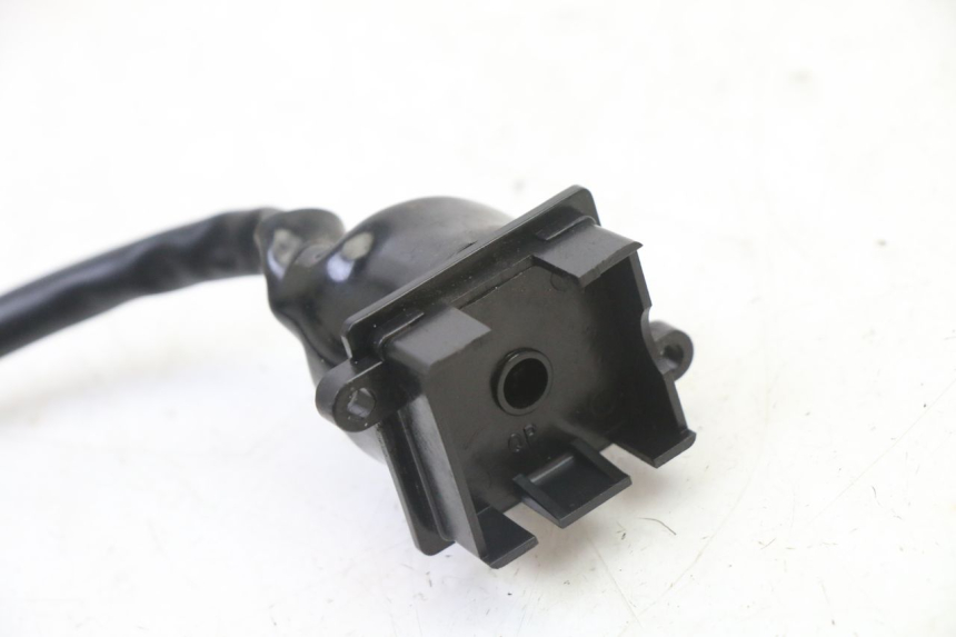 photo de COUPE CONTACT PEUGEOT VIVACITY NEW 4T 50 (2008 - 2017)