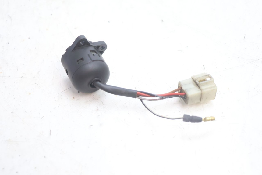 photo de COUPE CONTACT YAMAHA YP MAJESTY 125 (2002 - 2006) - Autre angle de vue
