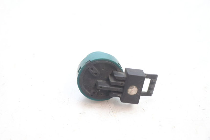 photo de COUPE CONTACT PIAGGIO ZIP 4T 50 (2018 - 2020) - Autre angle de vue
