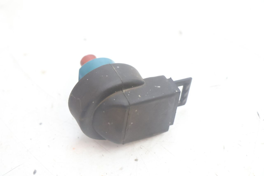 photo de COUPE CONTACT PIAGGIO ZIP IGET 4T 50 (2021 - 2023) - Autre angle de vue