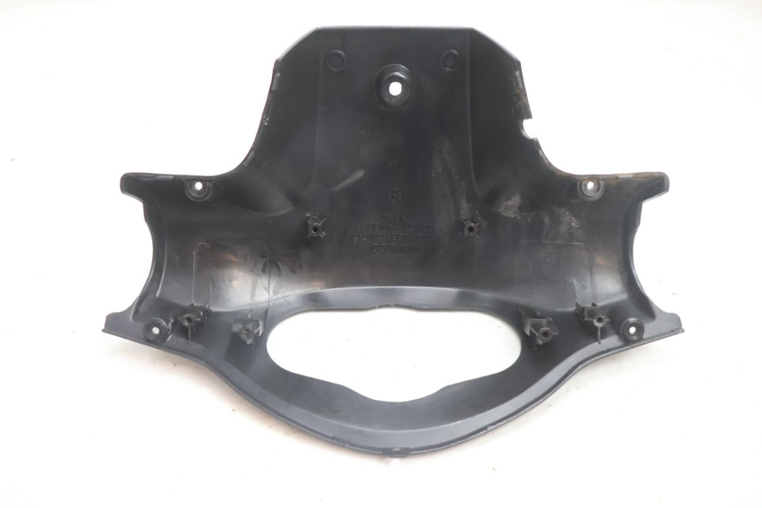 photo de COUVRE GUIDON ARRIERE KYMCO AGILITY 4T 50 (2005 - 2018) - Vue d’ensemble