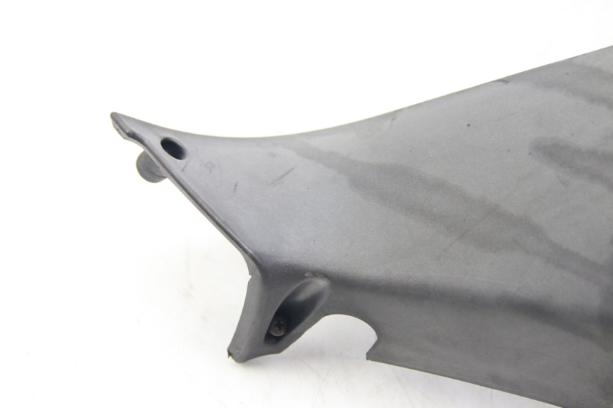 photo de COUVRE GUIDON ARRIERE APRILIA ATLANTIC 500 (2002 - 2003)