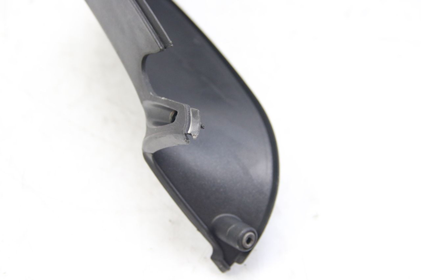 photo de COUVRE GUIDON ARRIERE APRILIA ATLANTIC 500 (2002 - 2003)