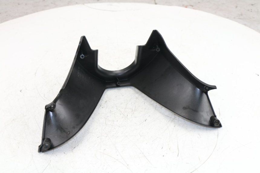 photo de COUVRE GUIDON ARRIERE APRILIA ATLANTIC 125 (2003 - 2009)