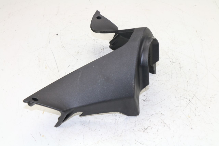 photo de COUVRE GUIDON ARRIERE APRILIA ATLANTIC 125 (2003 - 2009)